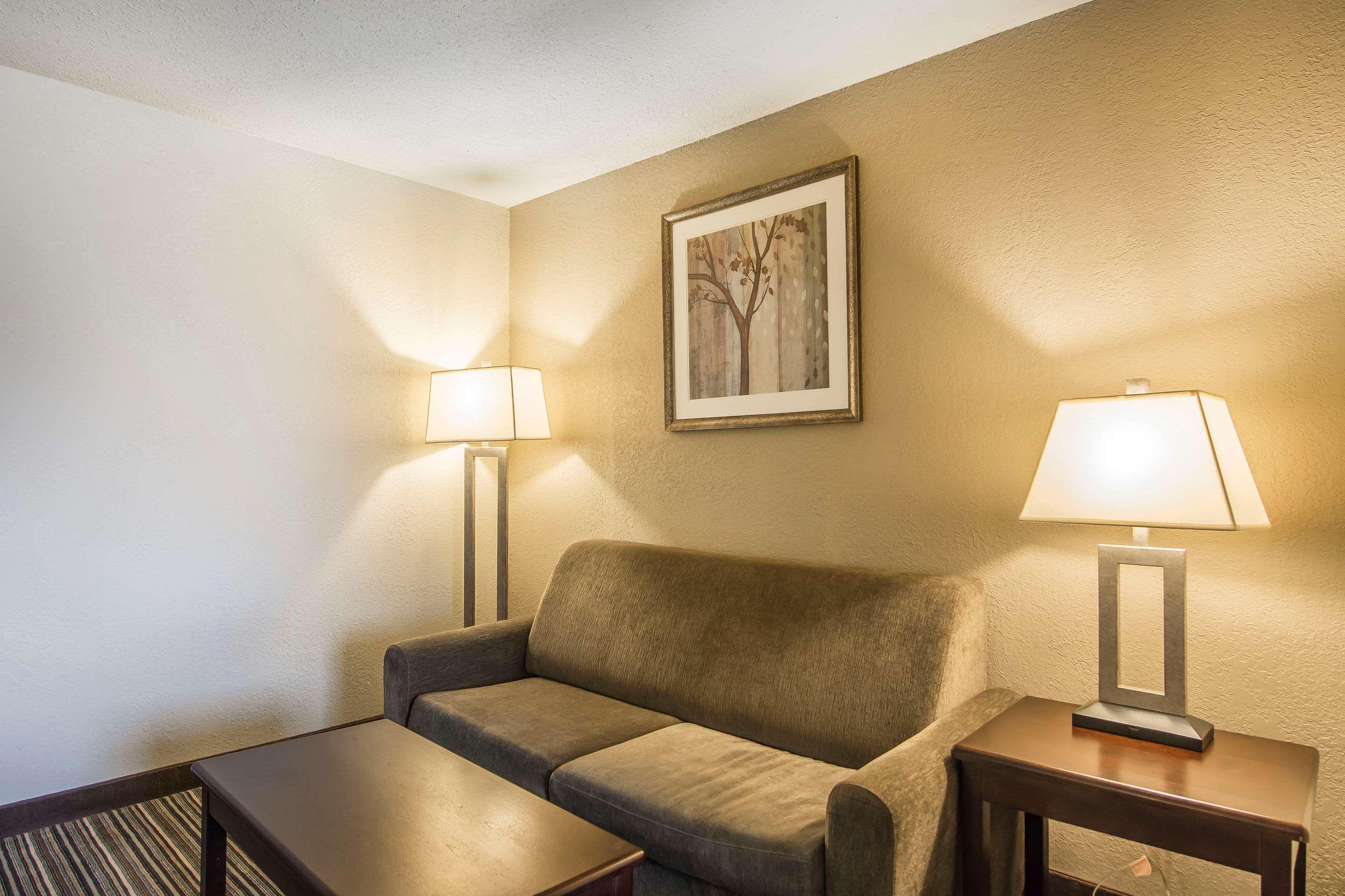Quality Inn & Suites Yorkton Kültér fotó