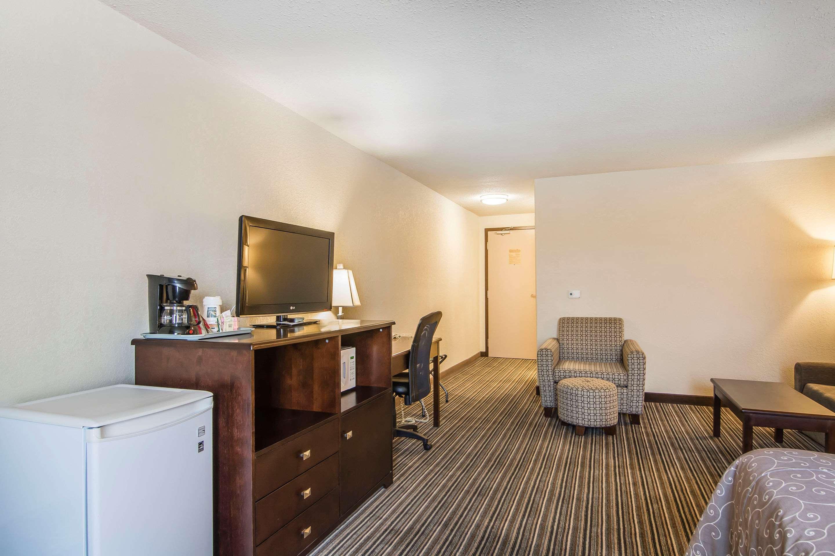 Quality Inn & Suites Yorkton Kültér fotó