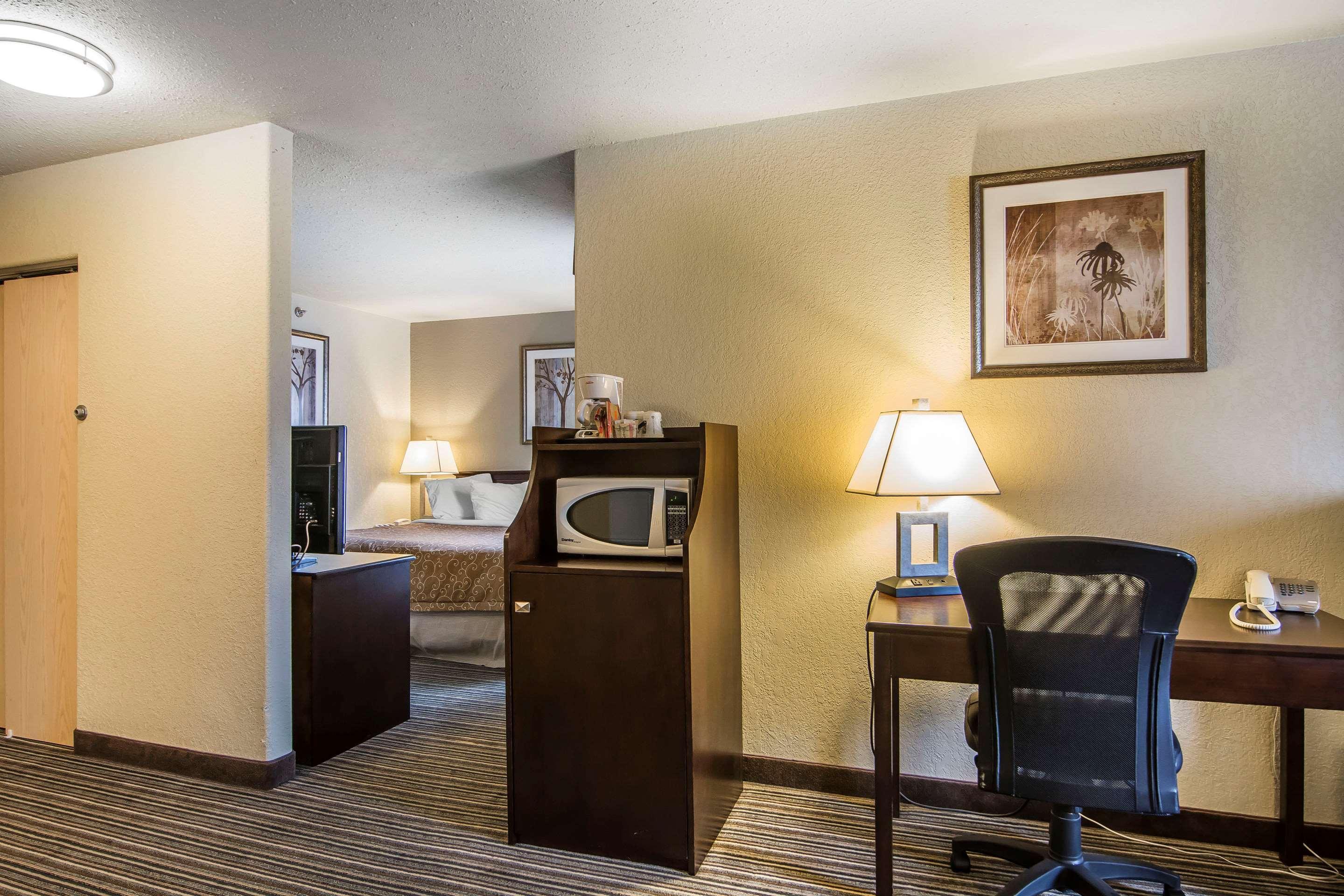 Quality Inn & Suites Yorkton Kültér fotó