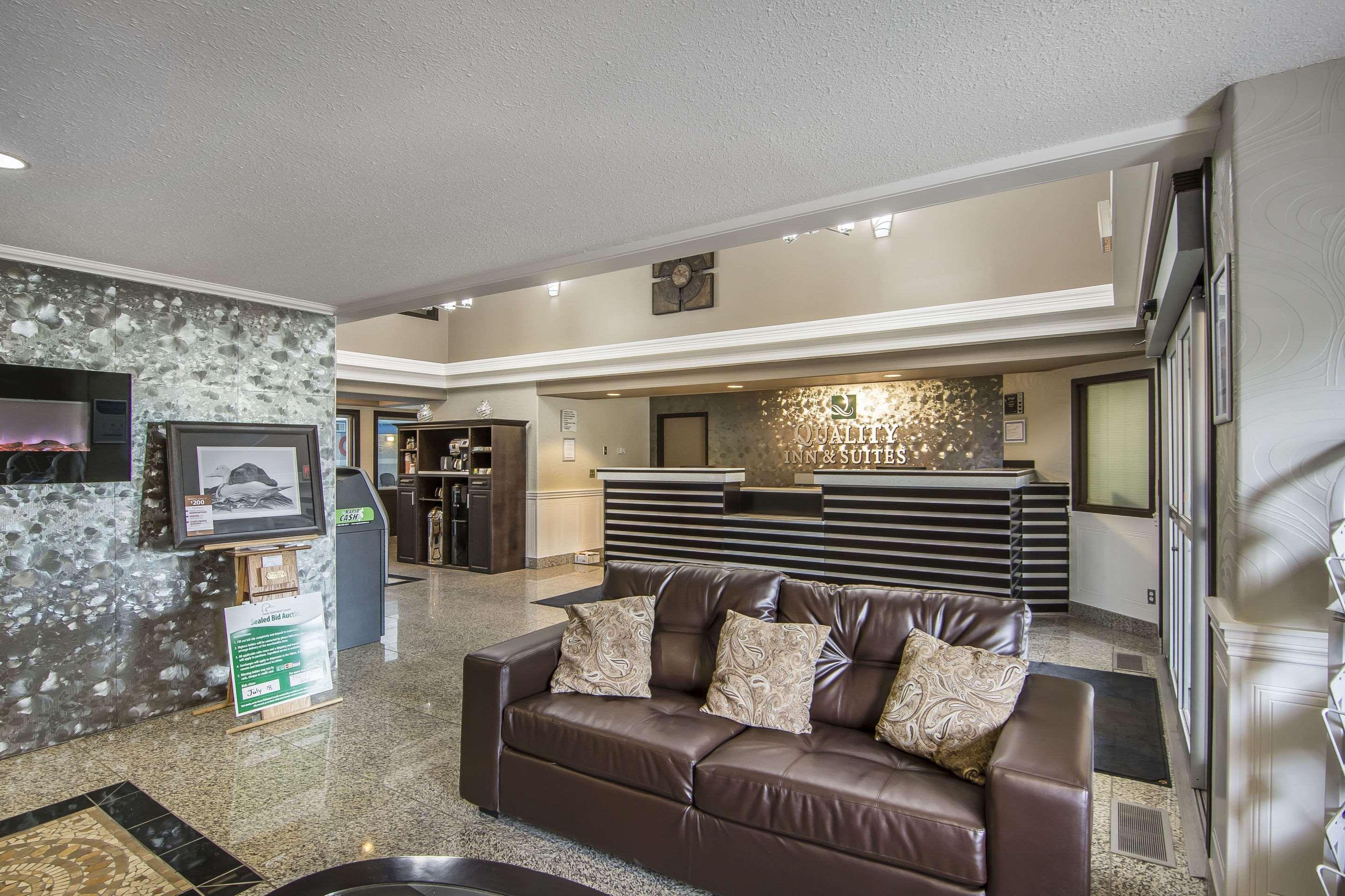 Quality Inn & Suites Yorkton Kültér fotó