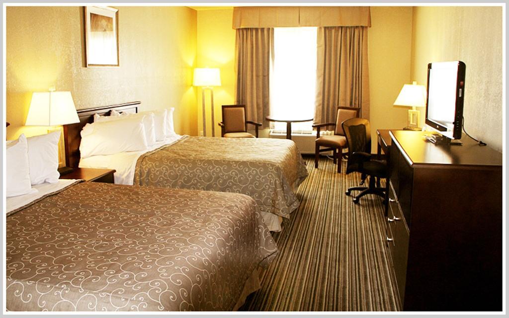 Quality Inn & Suites Yorkton Kültér fotó