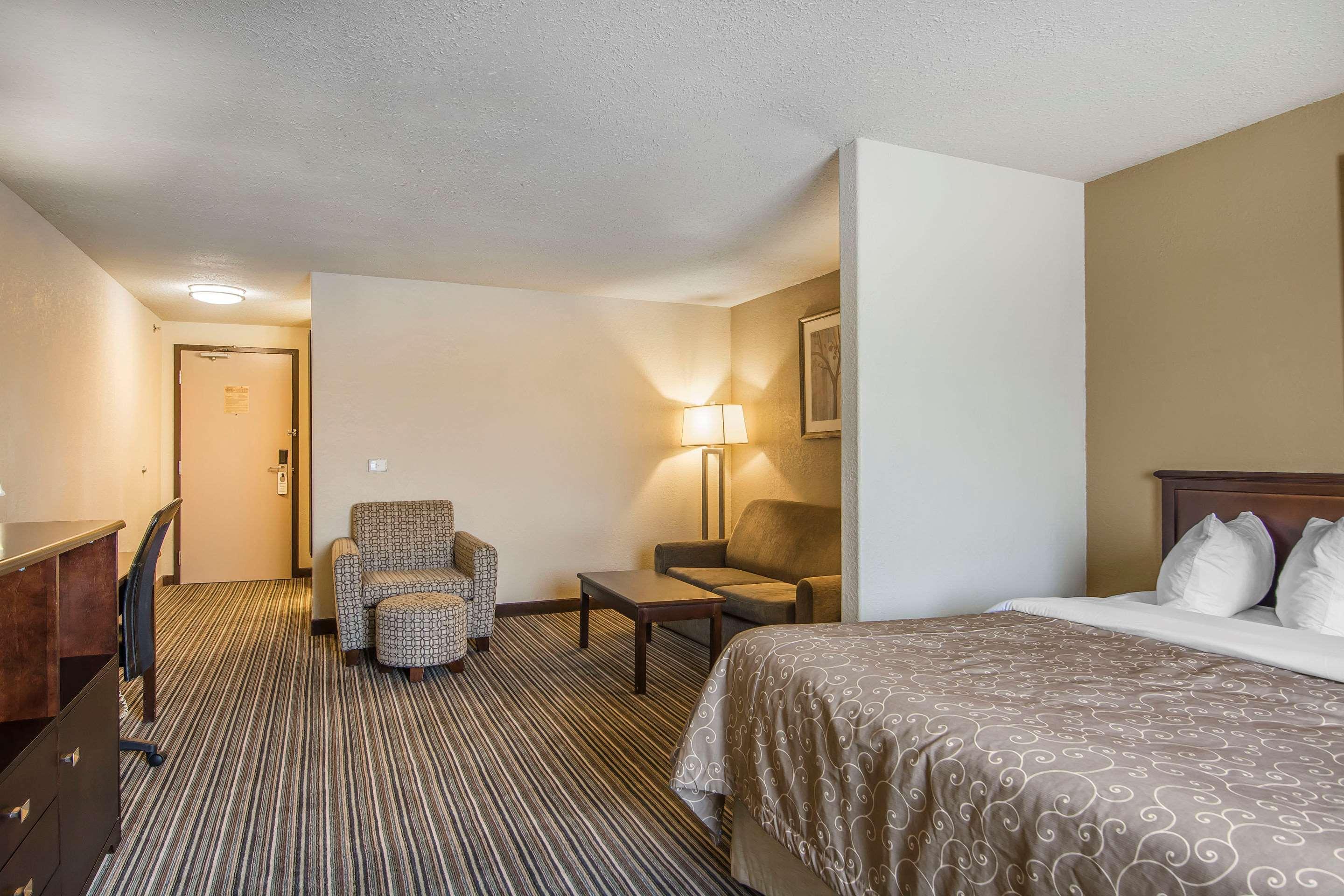 Quality Inn & Suites Yorkton Kültér fotó