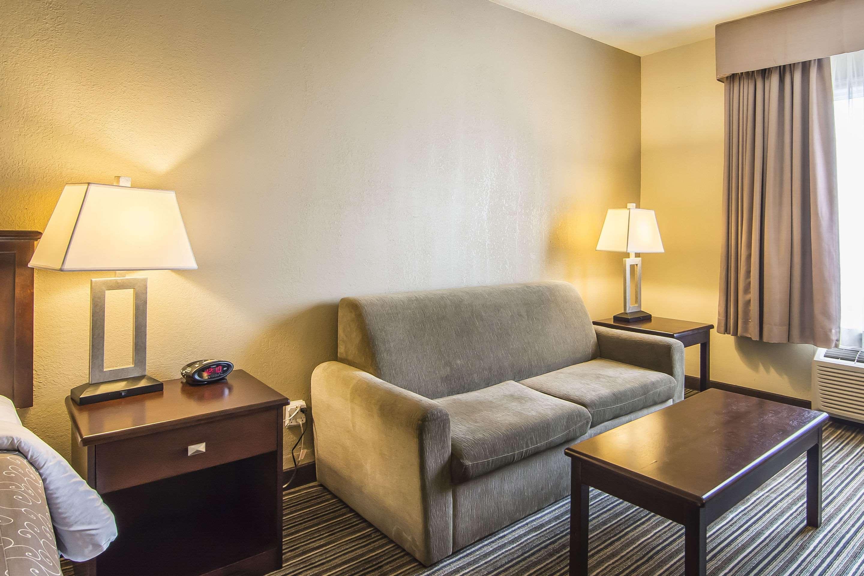 Quality Inn & Suites Yorkton Kültér fotó