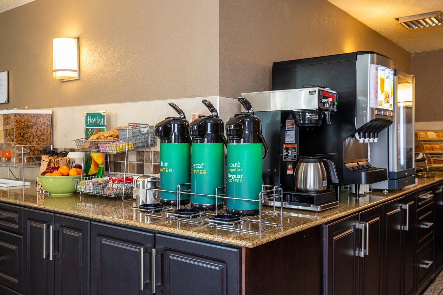 Quality Inn & Suites Yorkton Kültér fotó
