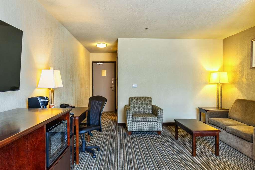 Quality Inn & Suites Yorkton Szoba fotó