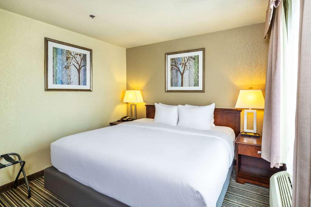 Quality Inn & Suites Yorkton Szoba fotó