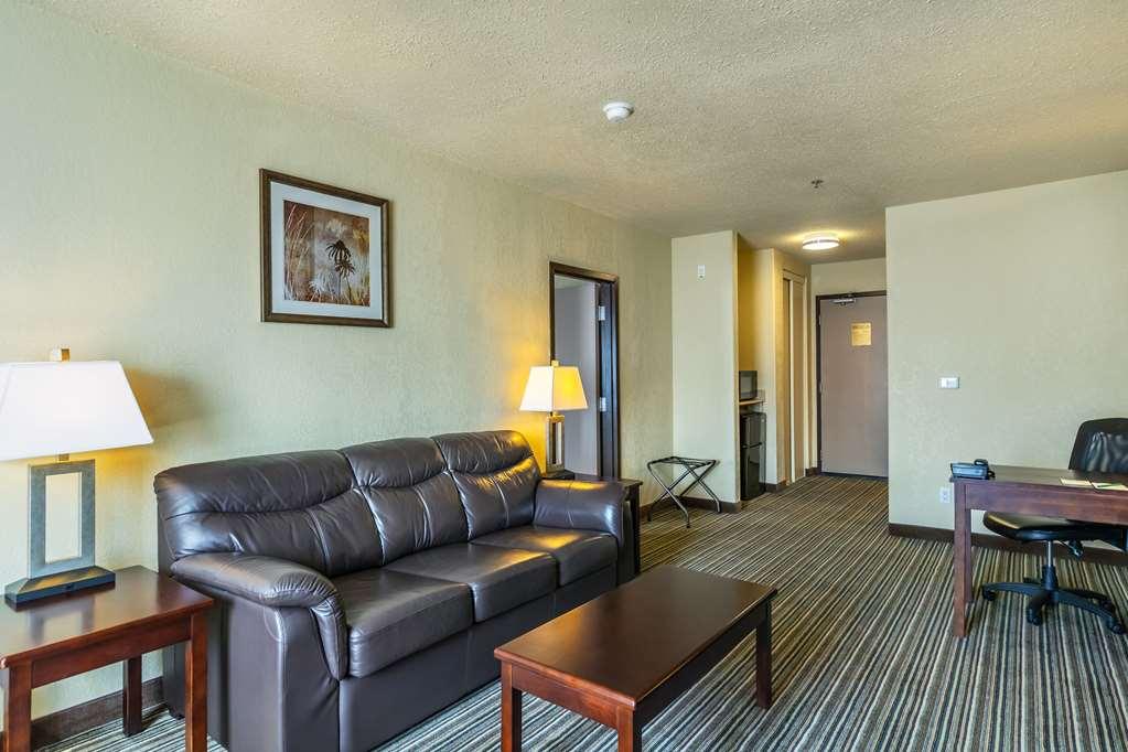 Quality Inn & Suites Yorkton Szoba fotó